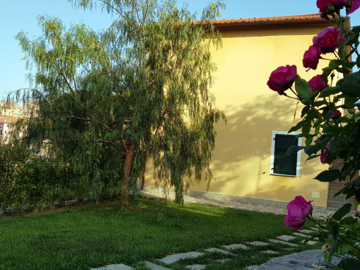 Casa Laura Villa Imperia Eksteriør bilde