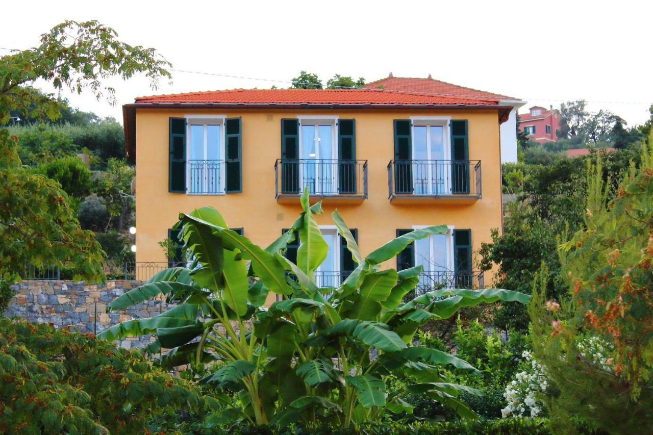 Casa Laura Villa Imperia Eksteriør bilde