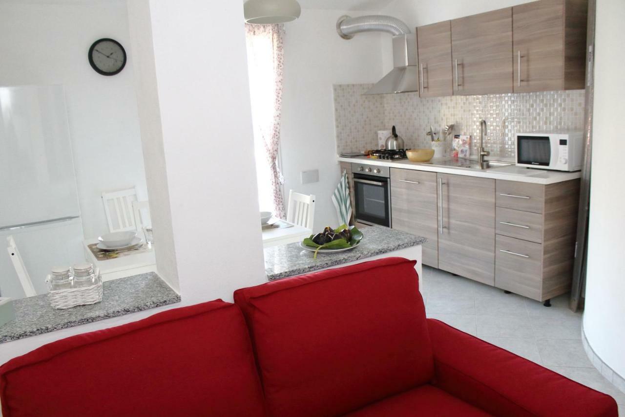 Casa Laura Villa Imperia Eksteriør bilde